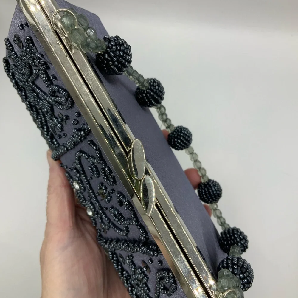Bijoux Terner Vintage Sequins Embroidery Flower Beaded Handle Evening Clutch